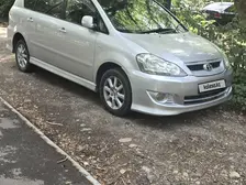 Toyota Ipsum, 2005