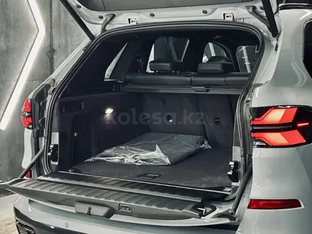 BMW X5 2025 года за 66 000 000 тг. в Алматы – фото 39