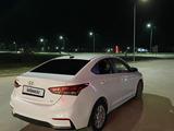 Hyundai Accent 2018 года за 6 950 000 тг. в Актобе – фото 3