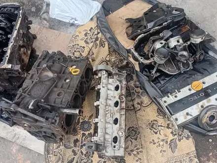 Двигатель опель X20XEV блок головка гбц шатун коленвал за 1 100 тг. в Караганда