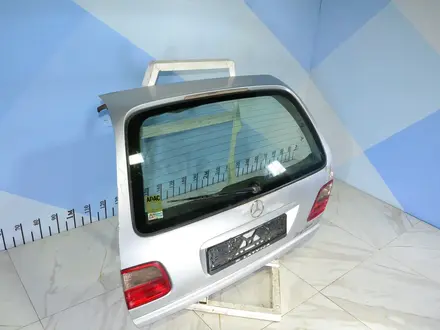 Крышка багажника Mercedes W210 универсал за 30 000 тг. в Тараз – фото 2