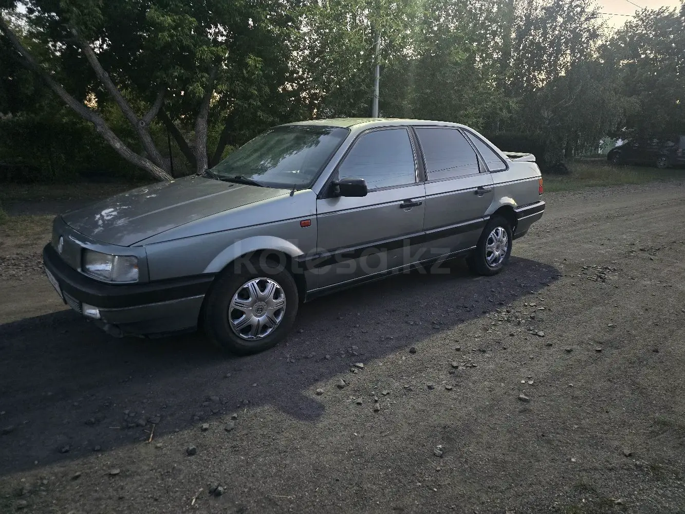 Volkswagen Passat, 1990