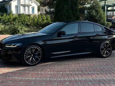 BMW M5 2021 года за 63 000 000 тг. в Алматы