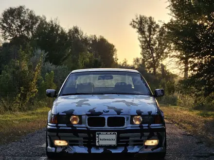 BMW 320 1991 года за 2 000 000 тг. в Алматы – фото 2