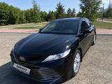 Toyota Camry 2020 года за 16 400 000 тг. в Астана