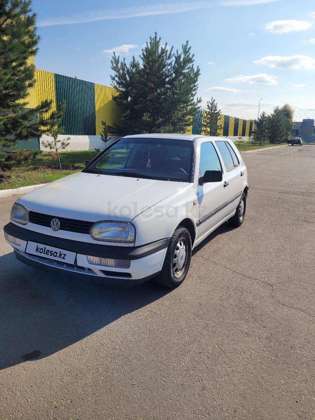 Volkswagen Golf 1996 г.