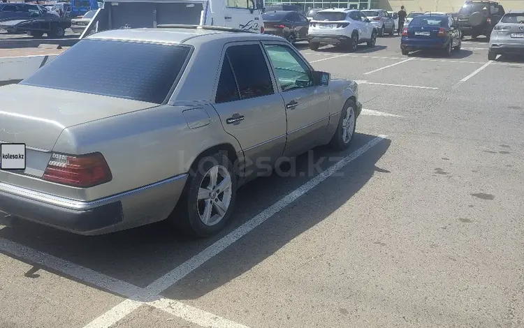 Mercedes-Benz E 230 1991 года за 2 500 000 тг. в Алматы