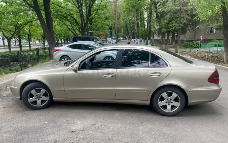 Mercedes-Benz E 220 2005 годаfor1 000 000 тг. в Алматы