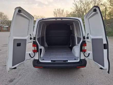 Volkswagen Transporter 2015 года за 13 700 000 тг. в Алматы – фото 10