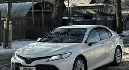 Toyota Camry 2020 годаfor9 990 000 тг. в Алматы