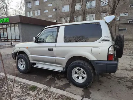 Toyota Land Cruiser Prado 1998 года за 6 350 000 тг. в Алматы – фото 4