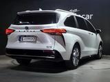 Toyota Sienna 2023 года за 20 800 000 тг. в Астана – фото 2