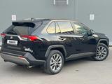 Toyota RAV4 2024 года за 17 800 000 тг. в Астана