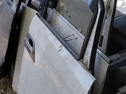 Крышка багажника Хонда Одиссей за 50 000 тг. в Шымкент – фото 2