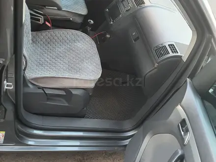 Volkswagen Touran 2011 года за 6 200 000 тг. в Астана – фото 6