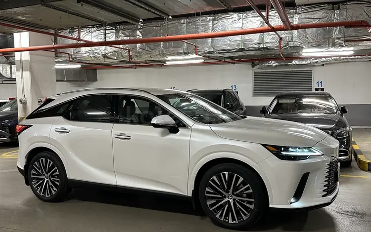 Lexus RX 350 2025 годаүшін32 000 000 тг. в Алматы