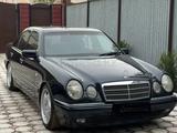 Mercedes-Benz E 280 1997 года за 4 000 000 тг. в Тараз – фото 2