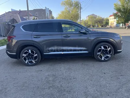 Hyundai Santa Fe 2023 года за 17 200 000 тг. в Уральск – фото 3