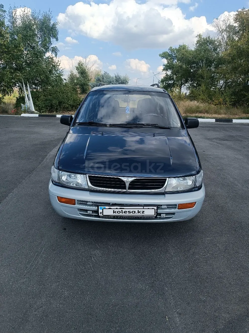 Mitsubishi Space Wagon, 1996