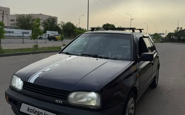 Volkswagen Golf 1997 годаүшін1 800 000 тг. в Алматы