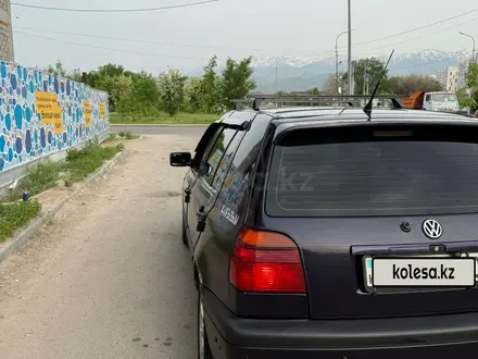 Volkswagen Golf 1997 года за 1 800 000 тг. в Алматы – фото 5