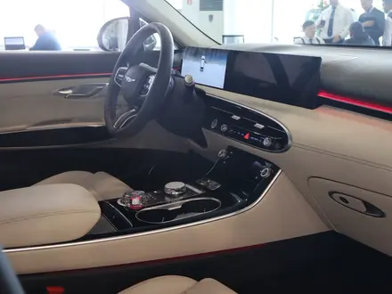 Genesis GV70 2.5T 2025 года за 28 390 000 тг. в Астана – фото 7