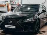 Lexus ES 250 2022 года за 26 000 000 тг. в Астана
