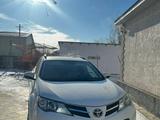 Toyota RAV4 2013 года за 9 300 000 тг. в Атырау – фото 3