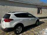 Toyota RAV4 2013 года за 9 300 000 тг. в Атырау – фото 4