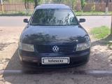 Volkswagen Passat 1998 года за 1 600 000 тг. в Тараз – фото 2