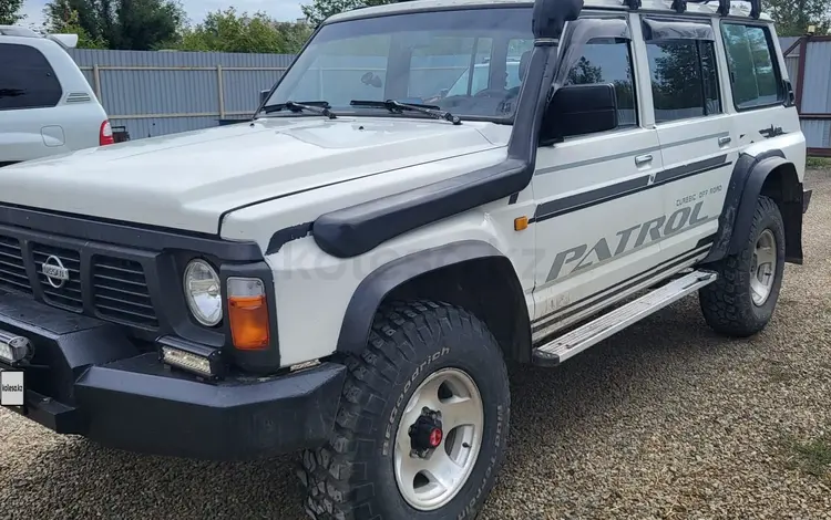 Nissan Patrol 1994 годаүшін7 000 000 тг. в Семей