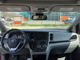 Toyota Sienna 2018 года за 13 200 000 тг. в Шымкент – фото 4