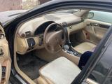 Mercedes-Benz C 320 2000 года за 3 000 000 тг. в Атырау – фото 2