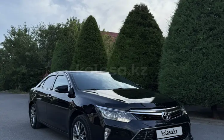 Toyota Camry 2017 года за 12 900 000 тг. в Шымкент