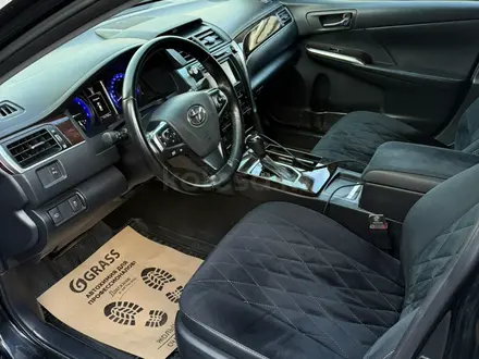 Toyota Camry 2017 года за 12 900 000 тг. в Шымкент – фото 10