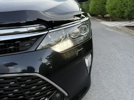 Toyota Camry 2017 года за 12 900 000 тг. в Шымкент – фото 7