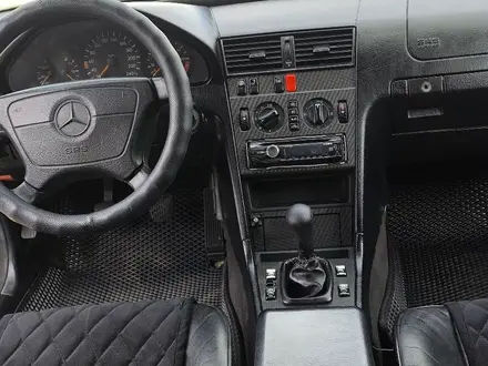 Mercedes-Benz C 220 1996 года за 1 990 000 тг. в Караганда – фото 12