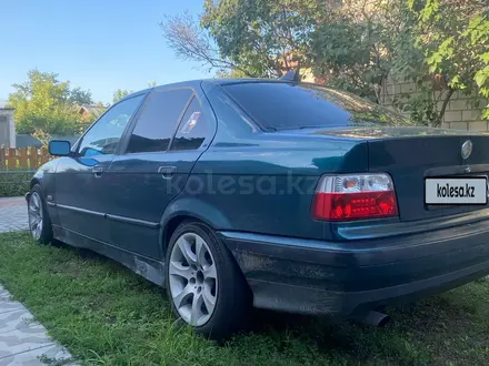 BMW 320 1994 года за 1 186 000 тг. в Павлодар – фото 2