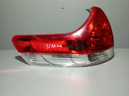 Фонарь задний левый в крыле на Toyota Sienna XL30 за 75 000 тг. в Алматы