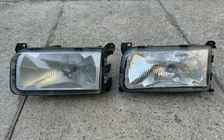 Фары на пассат б3 за 15 000 тг. в Есик