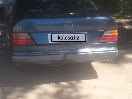 Mercedes-Benz E 230 1991 года за 1 500 000 тг. в Жаркент – фото 11