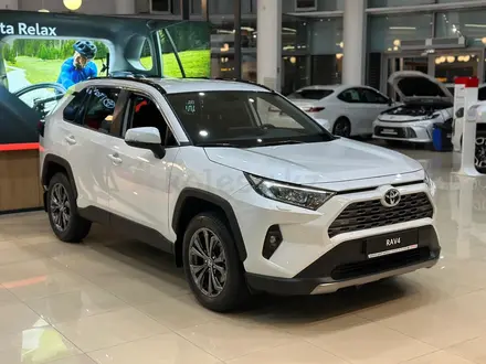 Toyota RAV4 Prestige 2025 года за 18 720 000 тг. в Алматы – фото 3