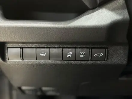 Toyota RAV4 Prestige 2025 года за 18 720 000 тг. в Алматы – фото 20
