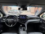 Toyota Camry 2023 года за 16 800 000 тг. в Астана – фото 4