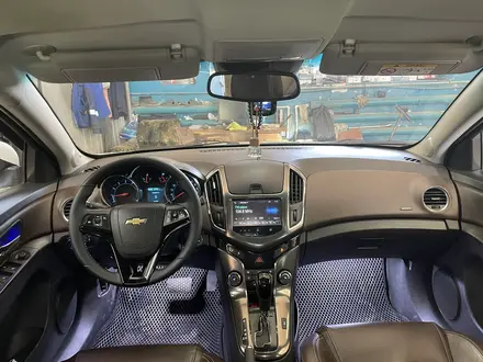 Chevrolet Cruze 2014 года за 5 000 000 тг. в Караганда – фото 2