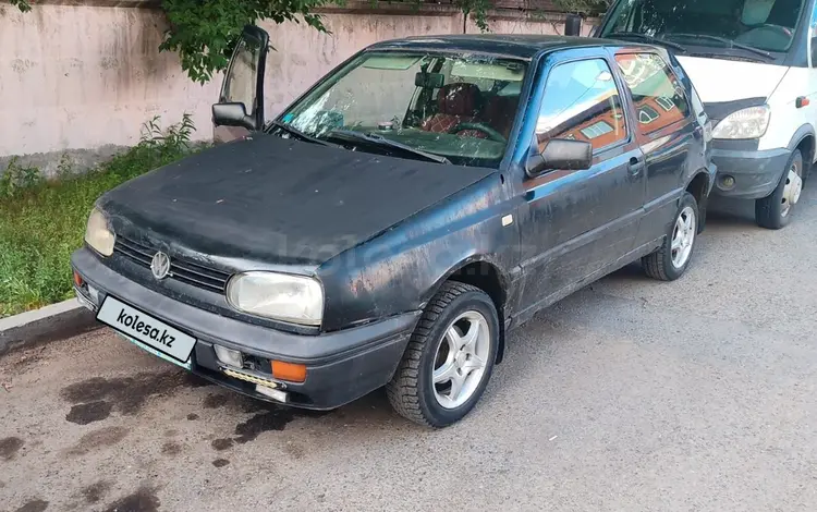 Volkswagen Golf 1995 годаfor600 000 тг. в Павлодар