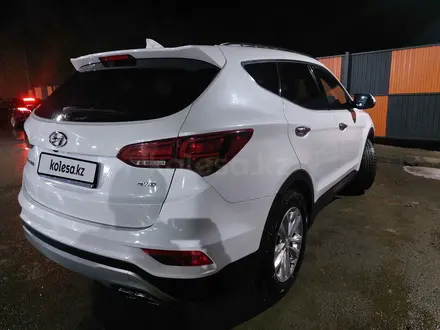 Hyundai Santa Fe 2016 года за 11 700 000 тг. в Уральск – фото 3