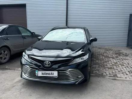 Toyota Camry 2019 года за 14 000 000 тг. в Караганда – фото 3