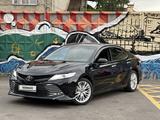 Toyota Camry 2019 годаүшін13 900 000 тг. в Алматы