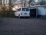 Volkswagen Caravelle 1997 годаүшін3 120 000 тг. в Караганда – фото 2